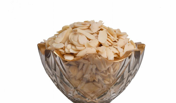 تصویر 1 از قیمت خرید بادام درختی پرک شده + فروش ویژه